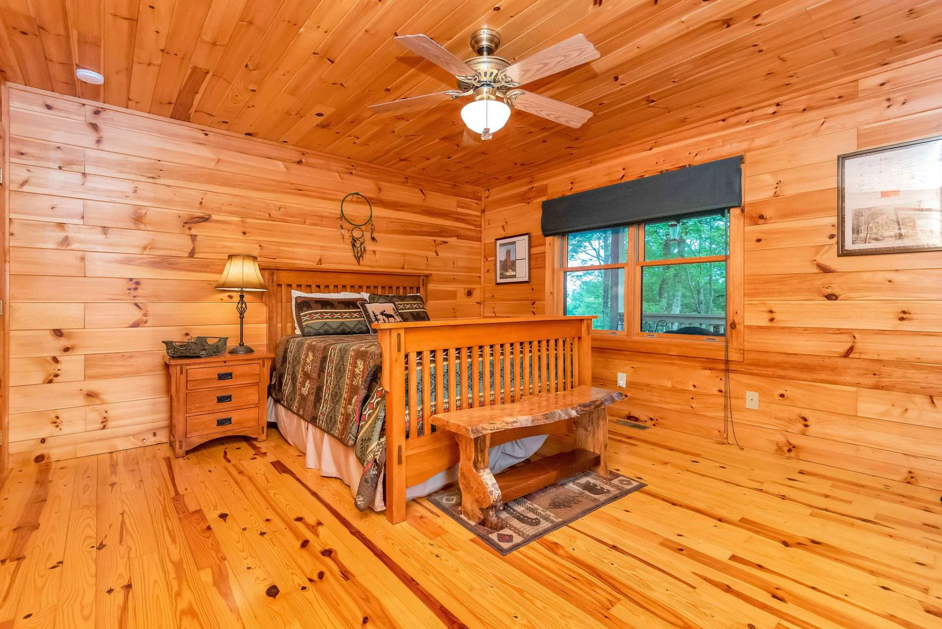 Image number 4 for the current listing